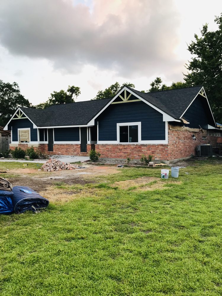 Slide of MCM Construction & Roofing