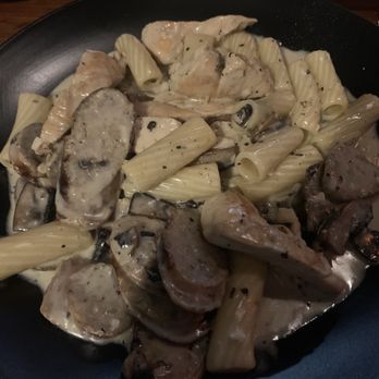 Napoli's Italian Restaurant - Vivo Italia with sausage and chicken - Italian Near Me - Rogers, Arkansas