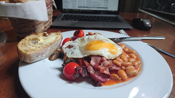 Dynia Resto Bar by null