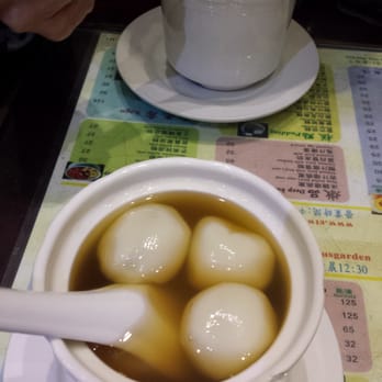 蓮園甜品 - Black sesame dumpling soup with ginger - Desserts Near Me - Hong Kong, HK 蓮園甜品 - Black sesame dumpling soup with ginger - Desserts Near Me - Hong Kong, HK