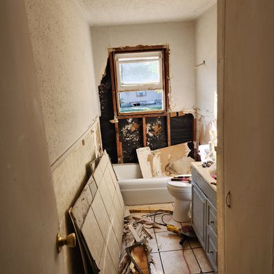 K & A Construction Logo