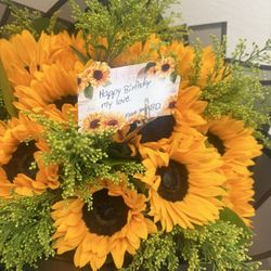 Daneiry's Flowers