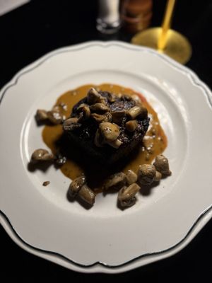 Sophia Steak Wilmette by null