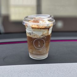 Long Black Coffee - Einspanner... this is lite cream lol