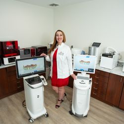 Dent Blanche Dental - Cosmetic Dentist Dr. Saad with our State of the Art Dental technology