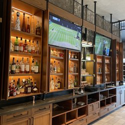 Hammer and Fire - Fabulous bar area
