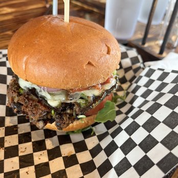 Cider Lab Spotsy - Black bean burger - Beer, Wine & Spirits Near Me - Spotsylvania Courthouse, Virginia