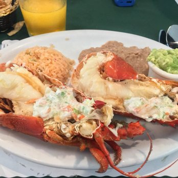 Mariscos Bahia de Ensenada - Whole puerto nuevo lobster - Seafood Near Me - Ensenada, BCN