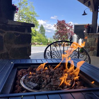 Dirt Farm Brewing - Fire pit at front of tasting room - Breweries Near Me - Bluemont, Virginia Dirt Farm Brewing - Fire pit at front of tasting room - Breweries Near Me - Bluemont, Virginia
