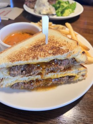 Applebee's Grill + Bar