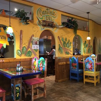 Puerto Vallarta Mexican Restaurant - Cutesy bar. - Mexican Near Me - Scottsburg, Indiana