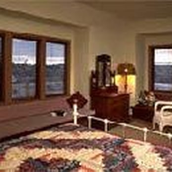 The College Inn - Hotels Near Me - Seattle, Washington