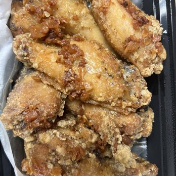 Bread Spot - Garlic & Butter Chicken Wings - Cnh G Chin B Ti - Vietnamese Near Me - Rosemead, California