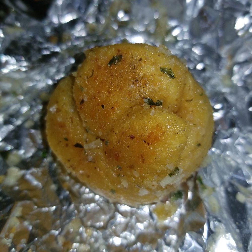 The best garlic knot i ever had.