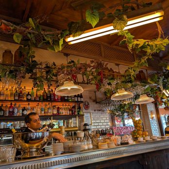 Fleurus Café - Bar area - Breakfast & Brunch Near Me - Paris, 75