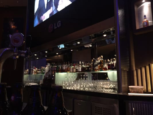 Canvas Bar & Restaurante by null