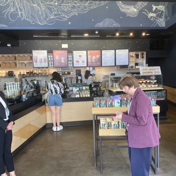 Starbucks - Coffee & Tea Near Me - Los Angeles, California Starbucks - Coffee & Tea Near Me - Los Angeles, California