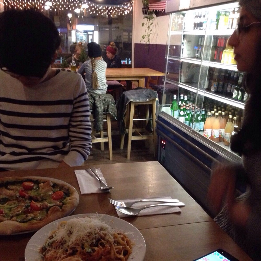 Pizza Vira - Pizza Near Me - Berlin, BE Pizza Vira - Pizza Near Me - Berlin, BE