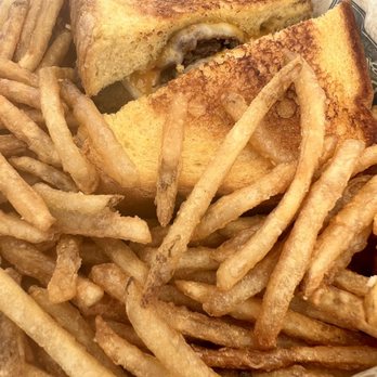 Blast & Brew - Tri tip grilled cheese - New American Near Me - Pismo Beach, California Blast & Brew - Tri tip grilled cheese - New American Near Me - Pismo Beach, California