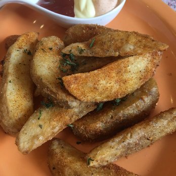 Cafe Noelle - Truffle fries - seasoning didn't compliment truffle oil. - Desserts Near Me - Angeles City, PAM