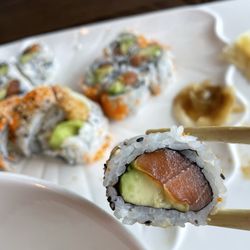 Nakamori Japanese Bistro - Salmon avocado, sushi