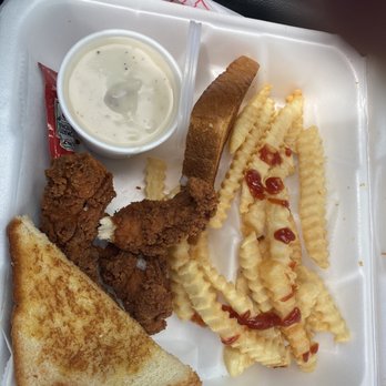 Del Rancho - Moore - Chicken strips, fries and gravy with Texas toast - Fast Food Near Me - Moore, Oklahoma