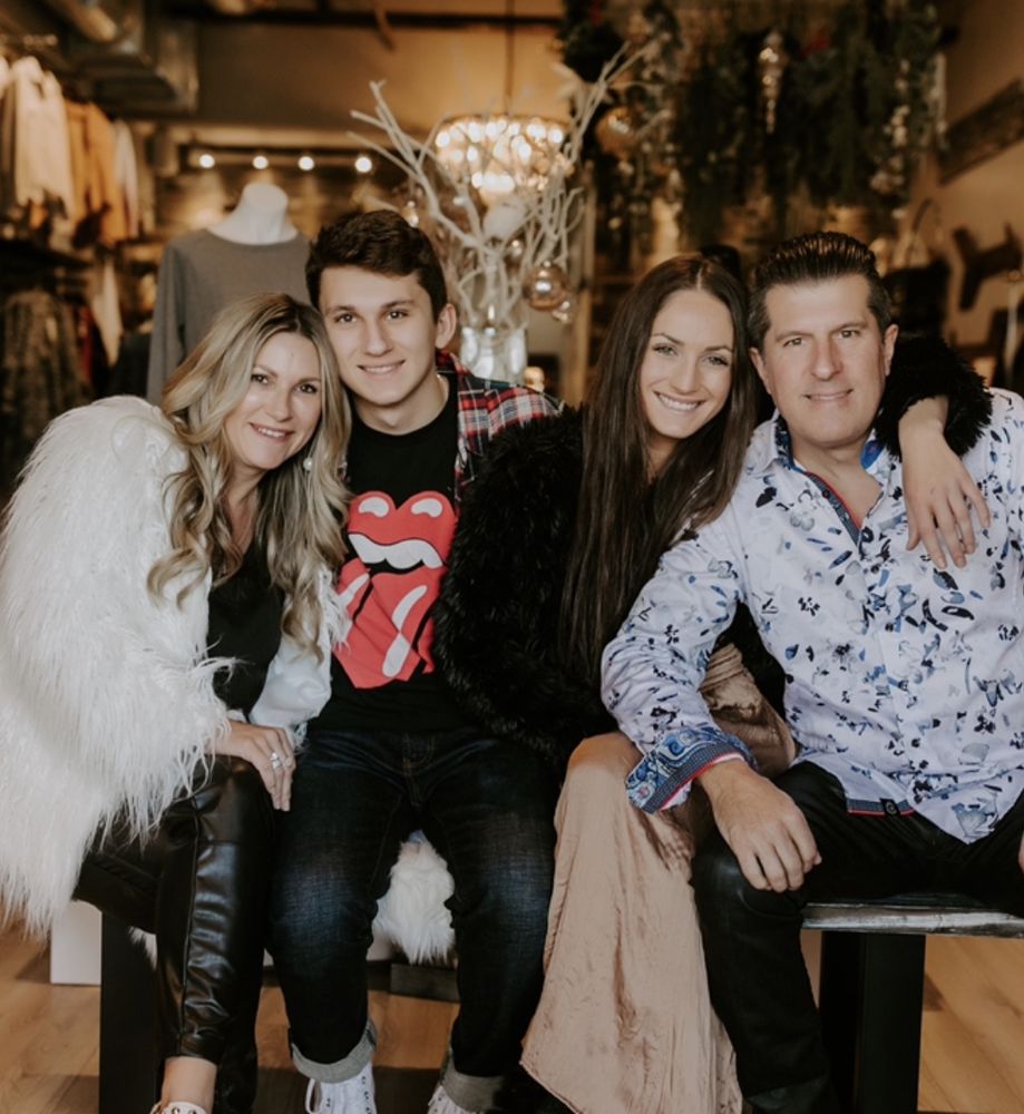 HUSH UP CLOTHING BOUTIQUE Updated July 2024 14 Photos 9077 Windsor Rd, Windsor, California