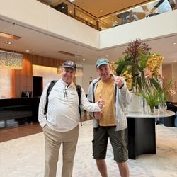 Four Seasons Hotel Sydney - Met with family !