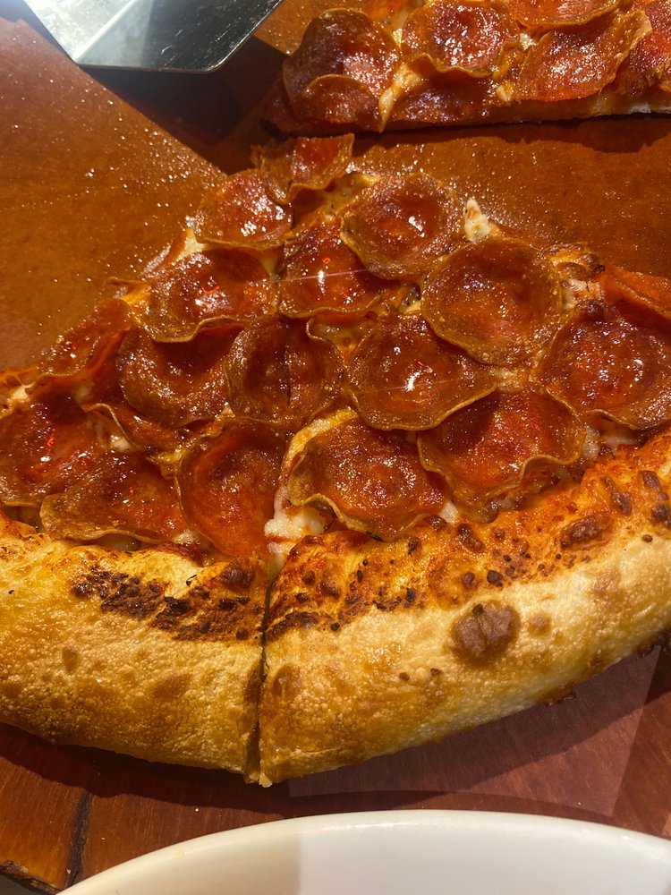 PIZZA HUT Updated October 2024 15 Photos & 15 Reviews 1802 W