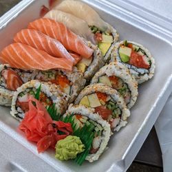 Sushi Bong