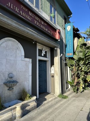 The Museum of Jurassic Technology by null