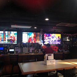 Sam & Jake’s - Good TVs for sports