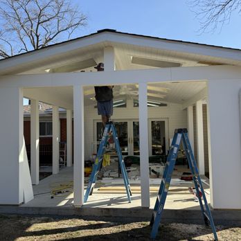 Las Aguilas Contracting - Covered porch. - General Contractors Near Me - Kirkwood, Missouri