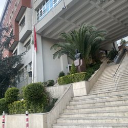 MEF Okulları - Giriş