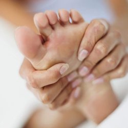 Evi Massage Therapies at home - Give the perfect attention that your foot deserve