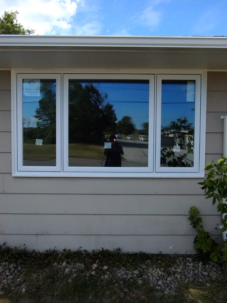 Slide of Trav's Handyman Service