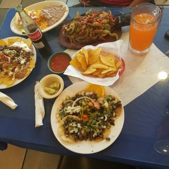 Estrellas De Sinaloa - Mexican Near Me - Oakland, California