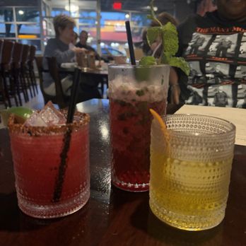 Estacion - Hibiscus mojito, mezcal margarita, old fashioned - Soul Food Near Me - Evanston, Illinois