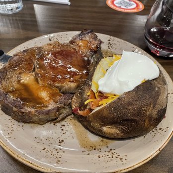 Three Peaks Kitchen + Bar - Wednesday Prime Rib night - American Near Me - Airway Heights, Washington Three Peaks Kitchen + Bar - Wednesday Prime Rib night - American Near Me - Airway Heights, Washington