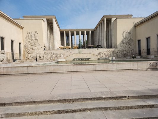 Musée d'Art Moderne de Paris by null
