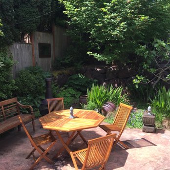 SunSpace Massage Studio - In the warmer months, enjoy the tranquility of the courtyard before or after your massage. - Massage Therapy Near Me - Seattle, Washington
