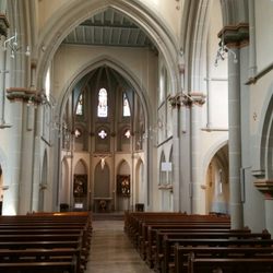 Herz Jesu Kirche - Altar