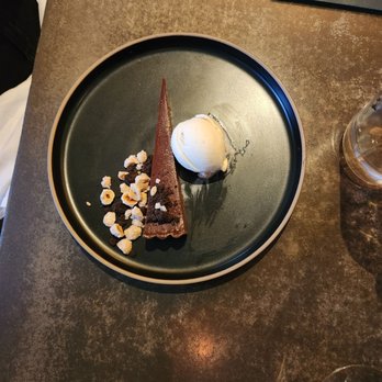 Café Paradiso - Didn't try this but others said it wad good. - Vegetarian Near Me - Cork, Colorado