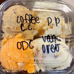 04.05.23 Coffee Chocolate Chip, Praline Pecan, Orange Dream Cream, Vanilla w/ Oreo