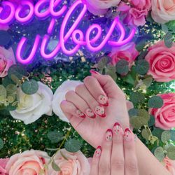 Golden Nails & Spa