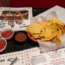 El Paso II - Chips are decent, so is the salsa