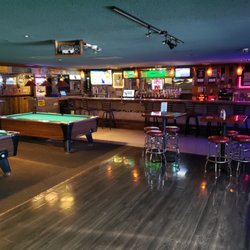 Hideaway Lounge