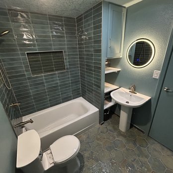 Prime Luxury Design Construction - A complete bathroom transformation featuring custom tilework, modern finishes, and timeless style. - General Contractors Near Me - Albuquerque, New Mexico Prime Luxury Design Construction - A complete bathroom transformation featuring custom tilework, modern finishes, and timeless style. - General Contractors Near Me - Albuquerque, New Mexico
