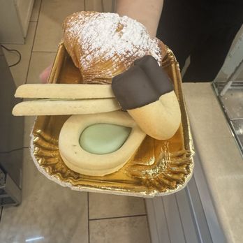 Caffe' Mozart - My goodies - Bars Near Me - Bari, BT
