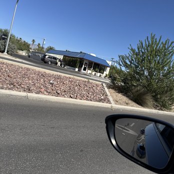 Cal’s Bakeshop - View from eastbound Broadway - Bakeries Near Me - Tucson, Arizona
